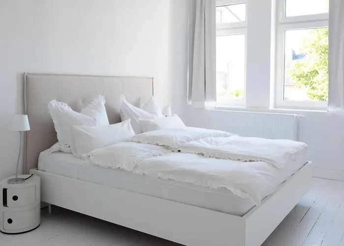 דירה 52 לובקה